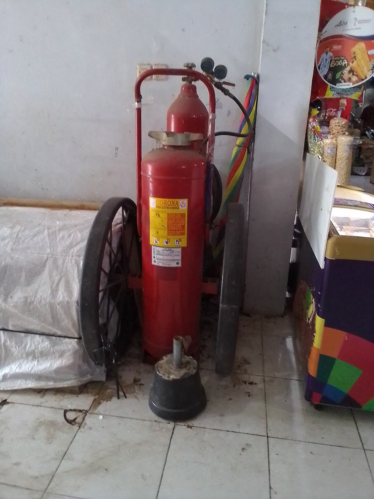 Operasi pemadaman kebakaran nibong